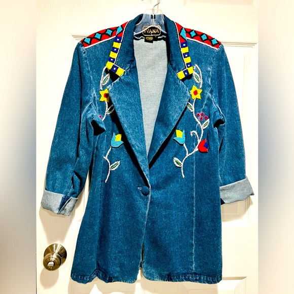 VINTAGE DENIM BLAZER BEADED FLORAL BY IVANA TRUMP 💐❤️🔥 - Picture 1 of 10